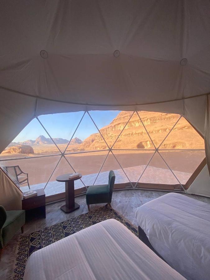 Hotel Omar Ali Luxury Camp Wadi Rum Esterno foto