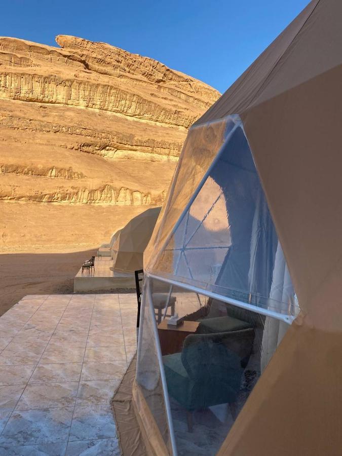 Hotel Omar Ali Luxury Camp Wadi Rum Esterno foto