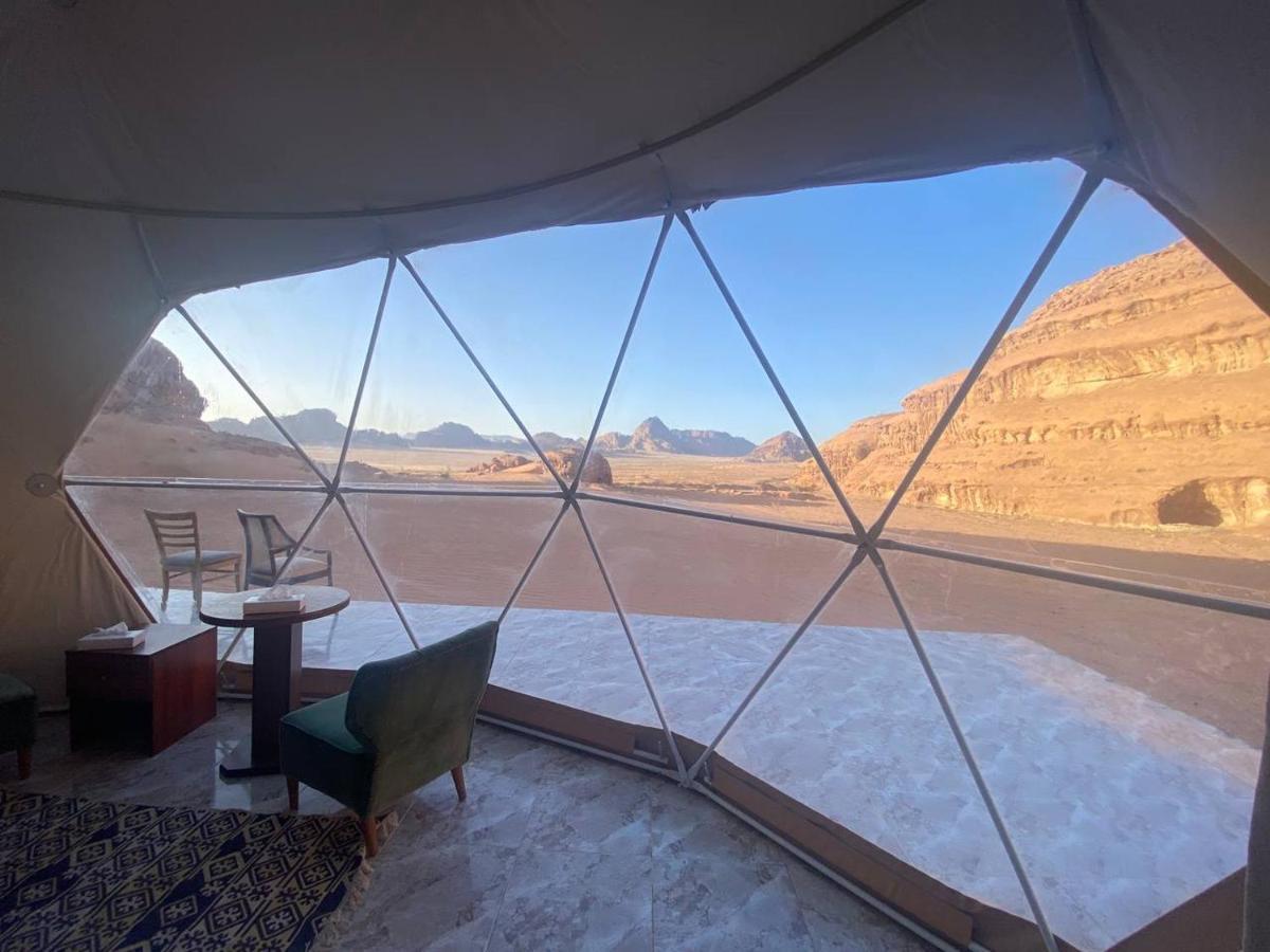Hotel Omar Ali Luxury Camp Wadi Rum Esterno foto