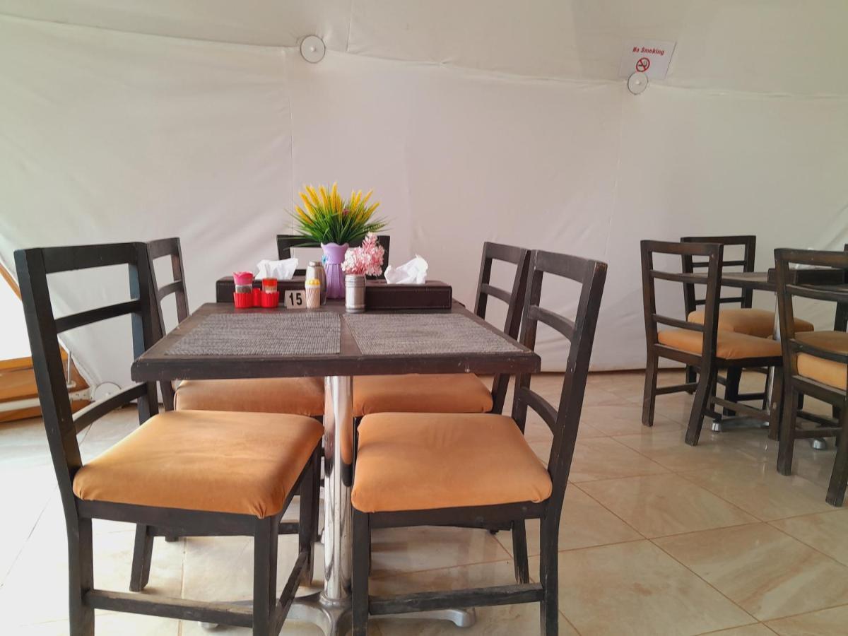 Hotel Omar Ali Luxury Camp Wadi Rum Esterno foto